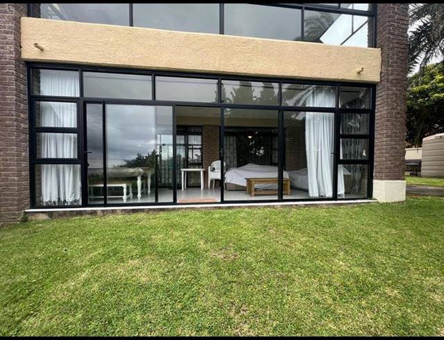 3 BEDROOM APARTMENT FOR SALE IN UVONGO BEACH